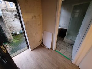 Photo 9- click for photo gallery